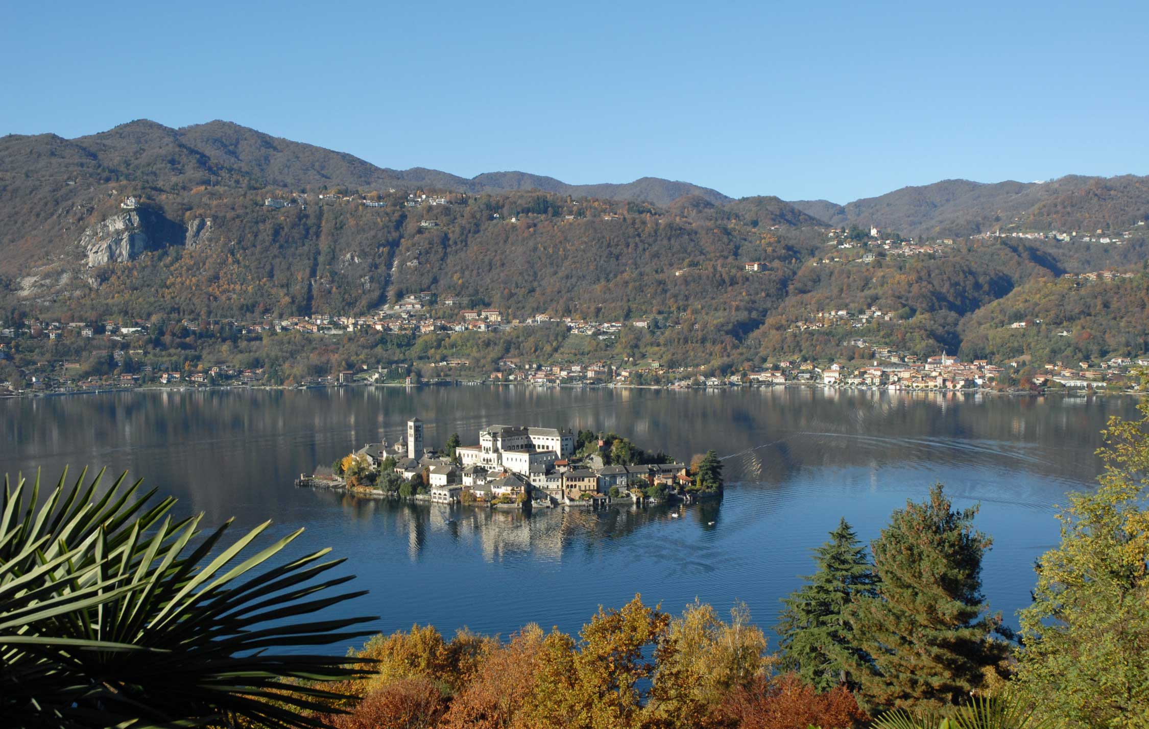 acliviaggi-alto-piemonte-lago-d-orta-autunno-ma