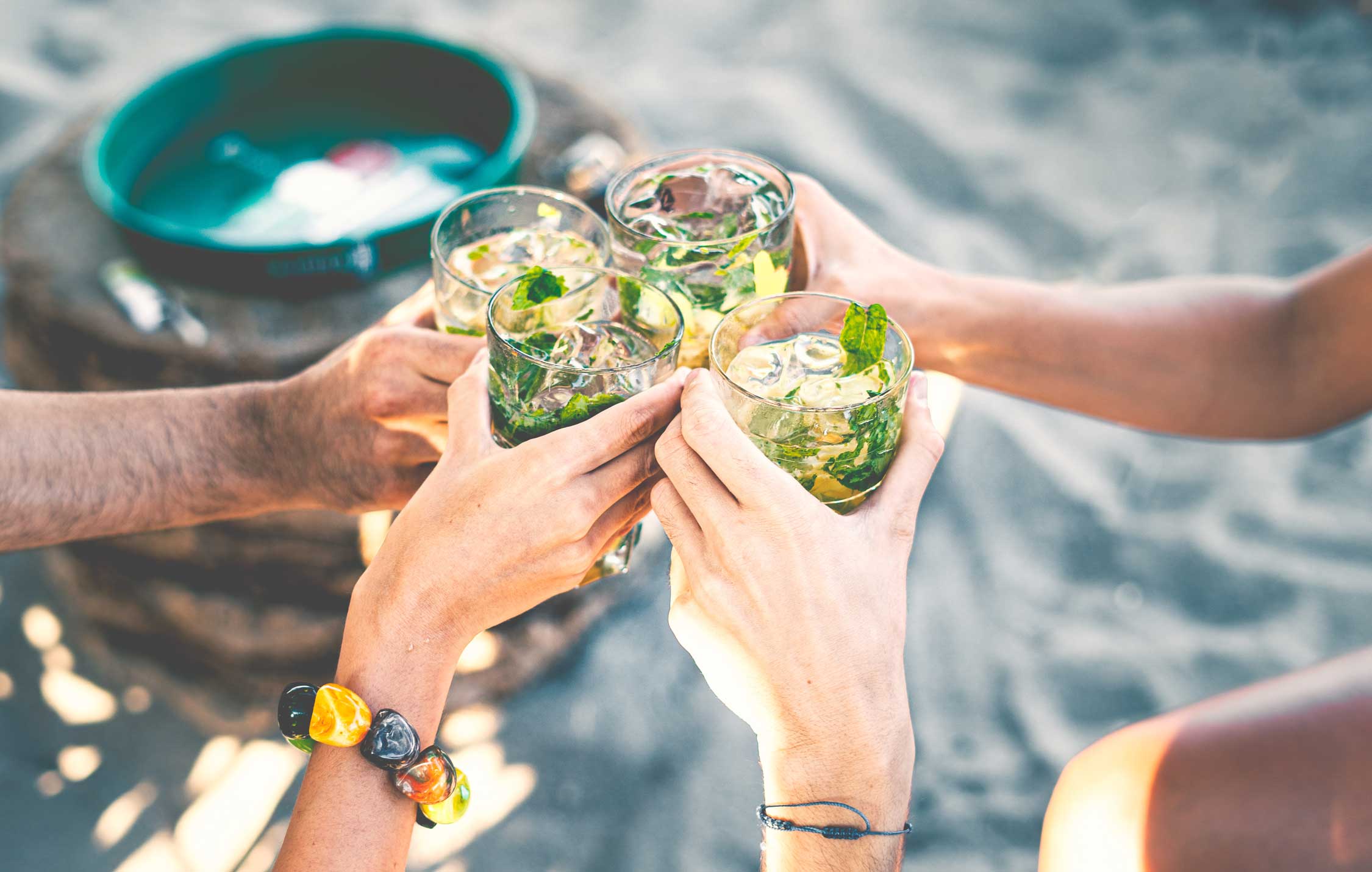 Aperitivo in spiaggia a Bellaria, Riviera Romagnola