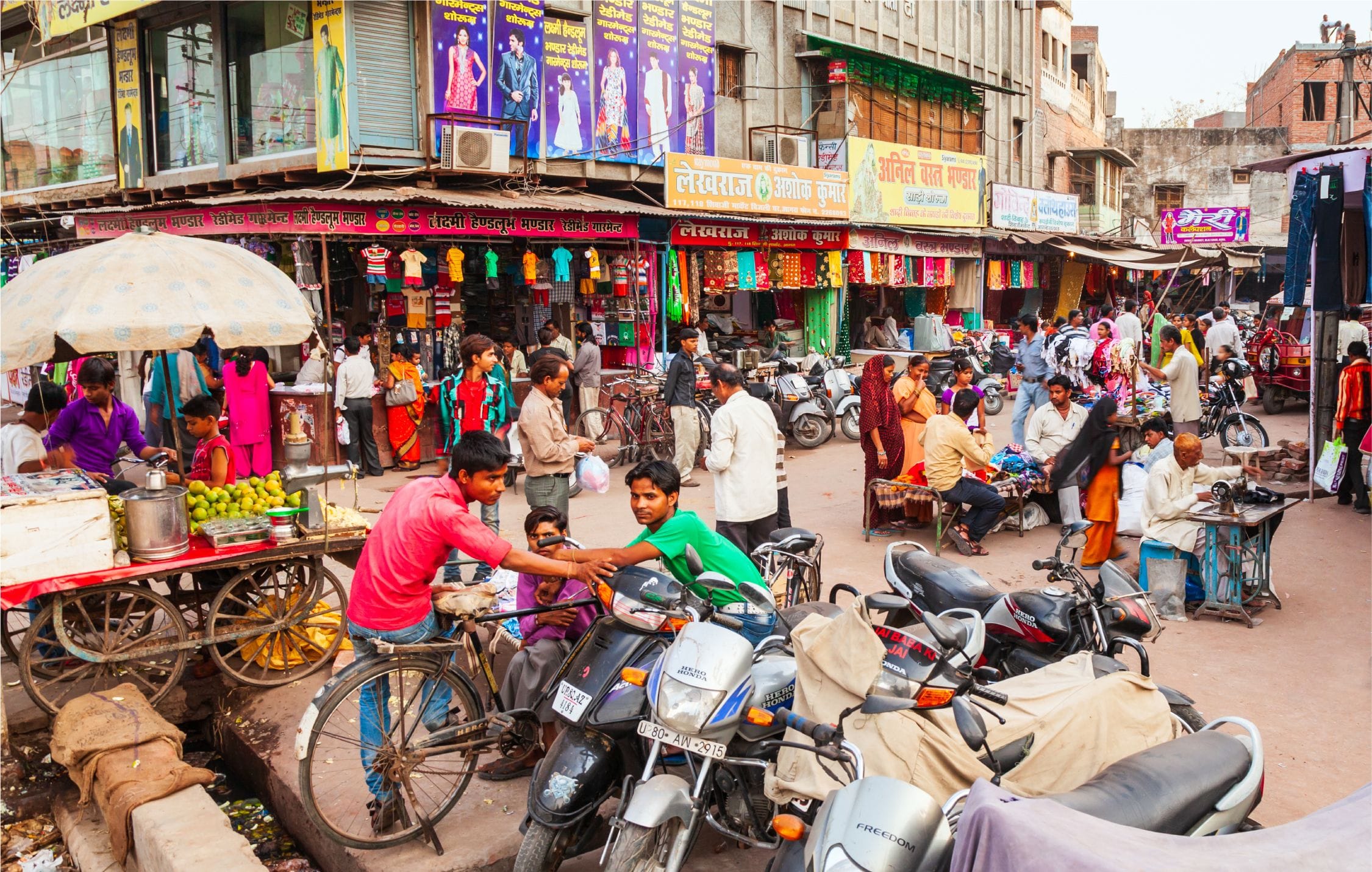 acliviaggi-calcutta-e-bhutan-traffico-calcutta-ma