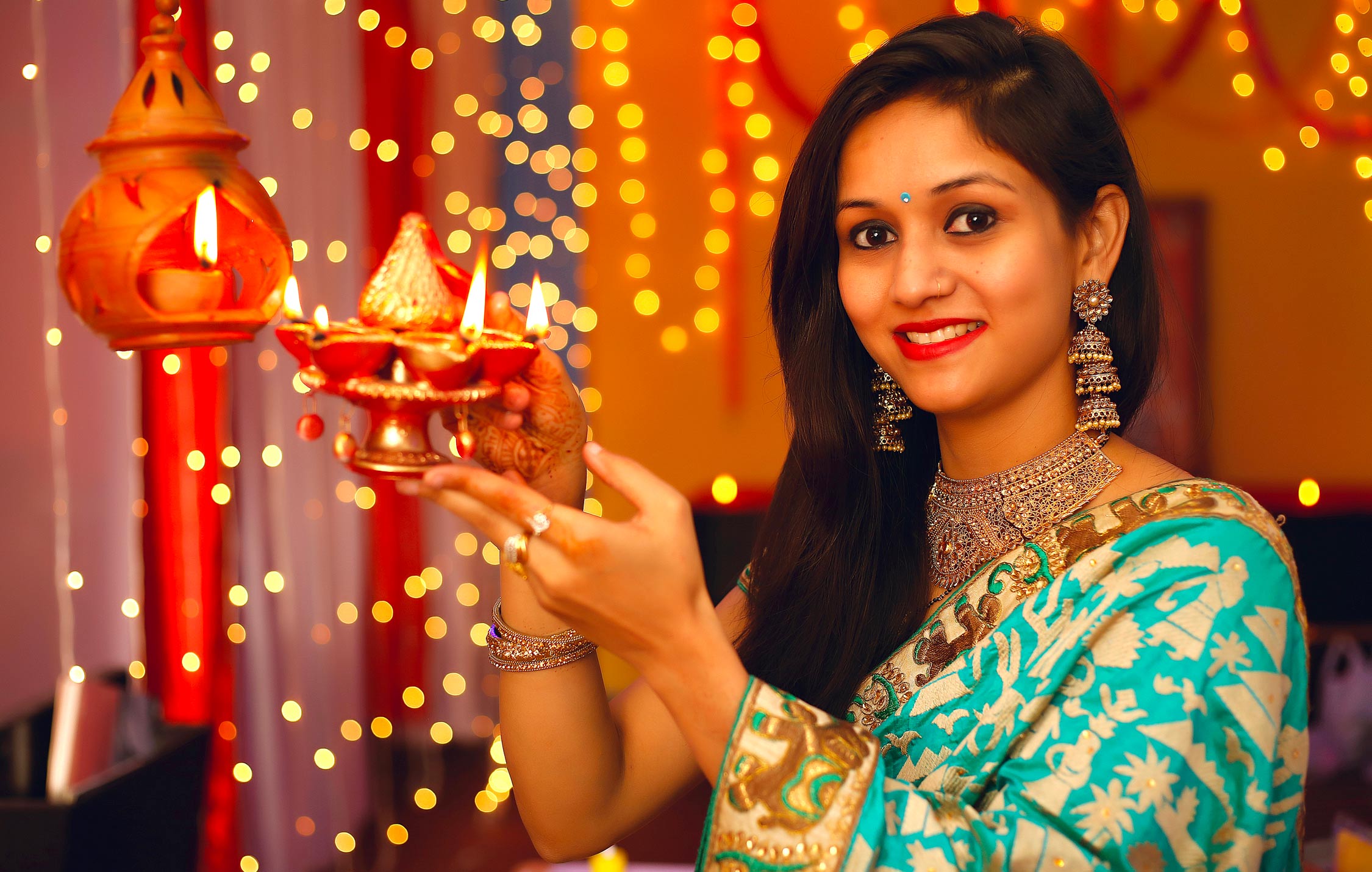 acliviaggi-diwali-donna-pixabay
