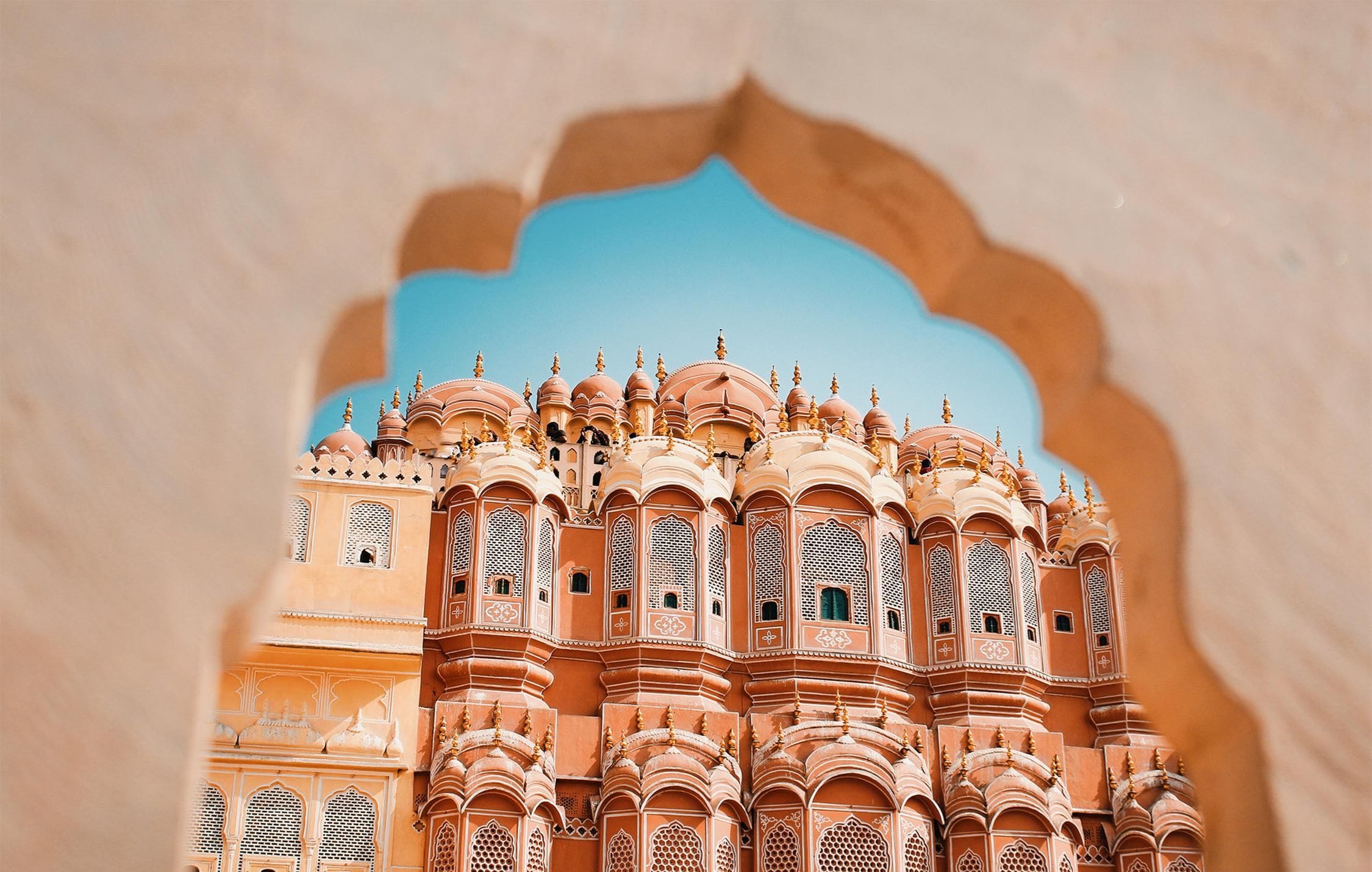 acliviaggi-india-del-nord-jaipur-hawa-mahal-adobestock-251764777