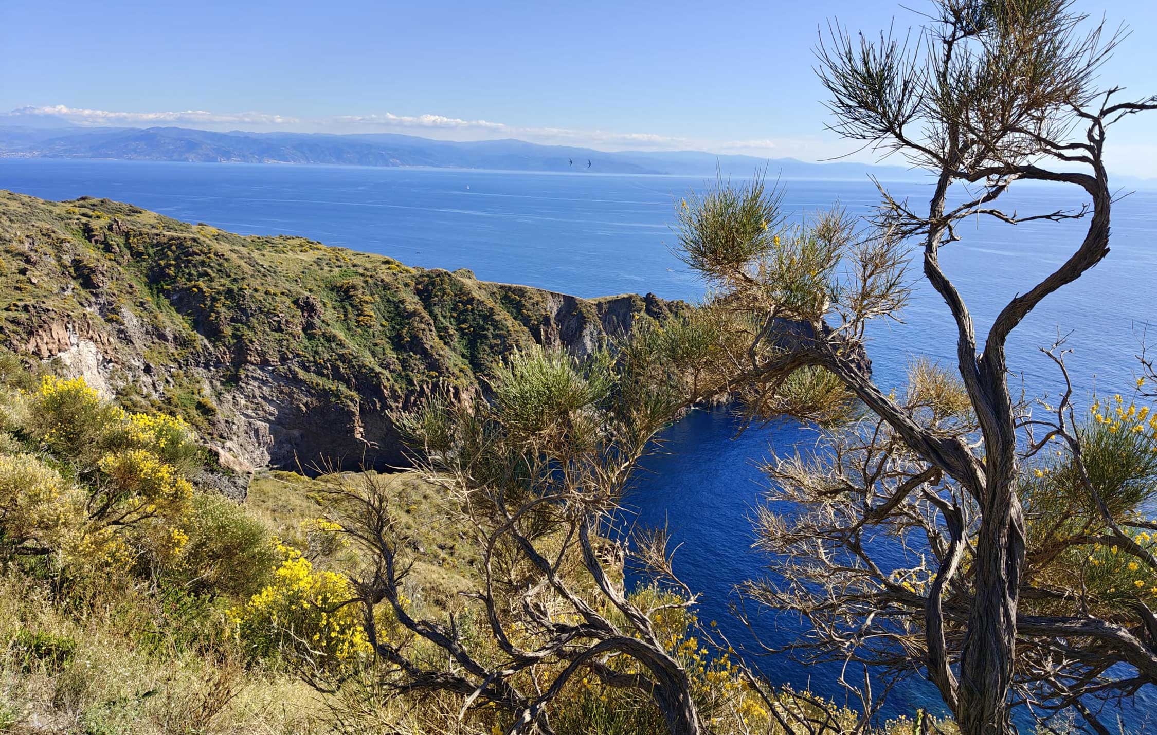 acliviaggi-isole-eolie-veduta-foto-grp