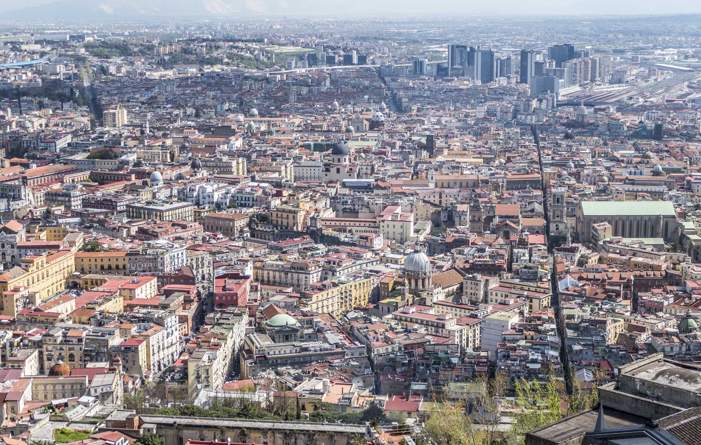 acliviaggi-napoli-e-costiera-vista-aerea-spaccanapoli-ma