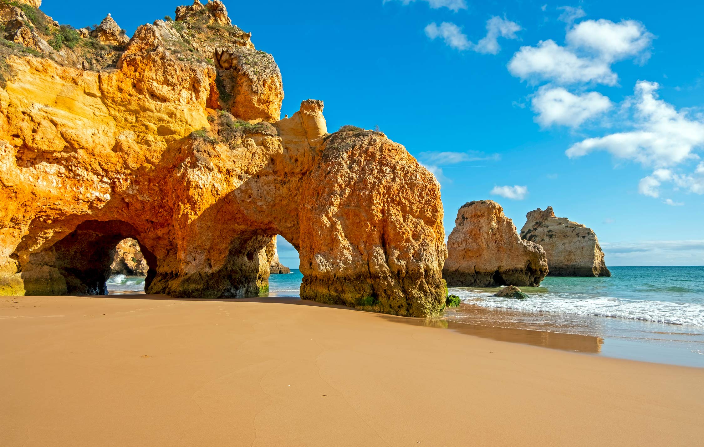 acliviaggi-sud-portogallo--rocce-naturali-paesaggio--algarve-portogallo-ma