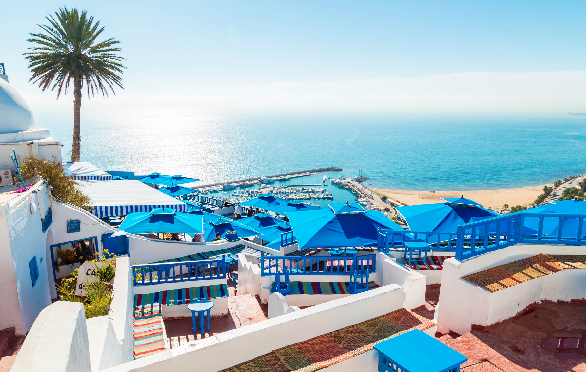 acliviaggi-tunisi-famous-cafe-sidi-bou-said-eastern-fairy-tale-with-french-charm-ma