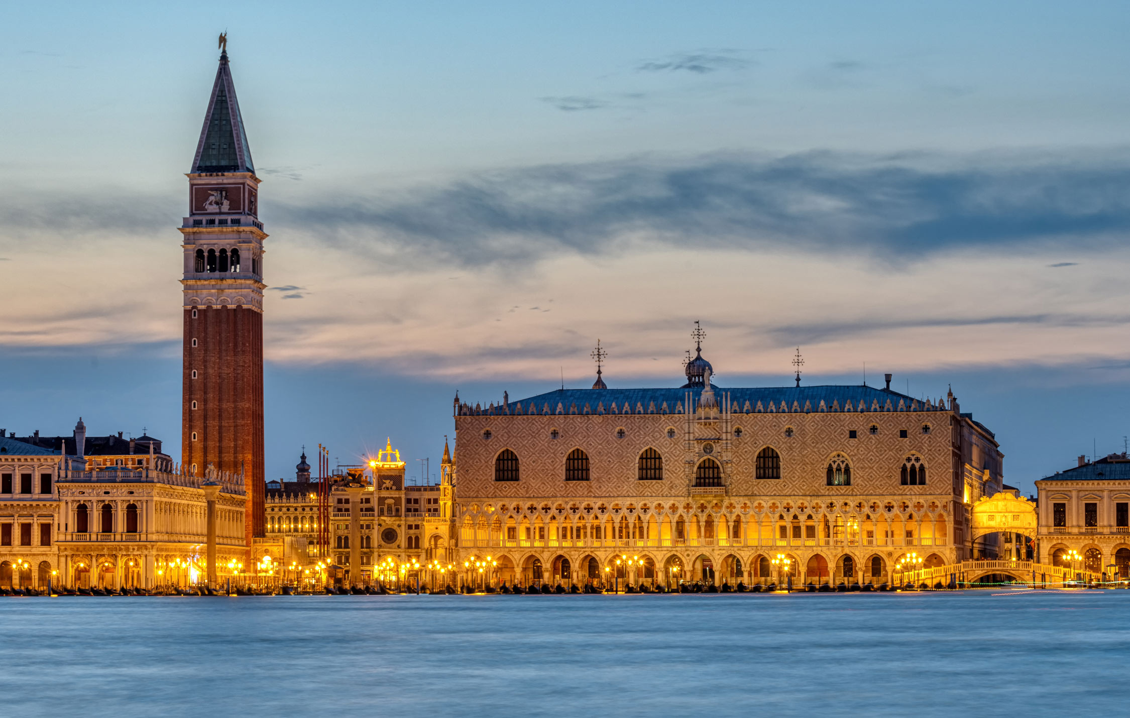 acliviaggi-venezia-piazza-san-marco-tramonto-ma