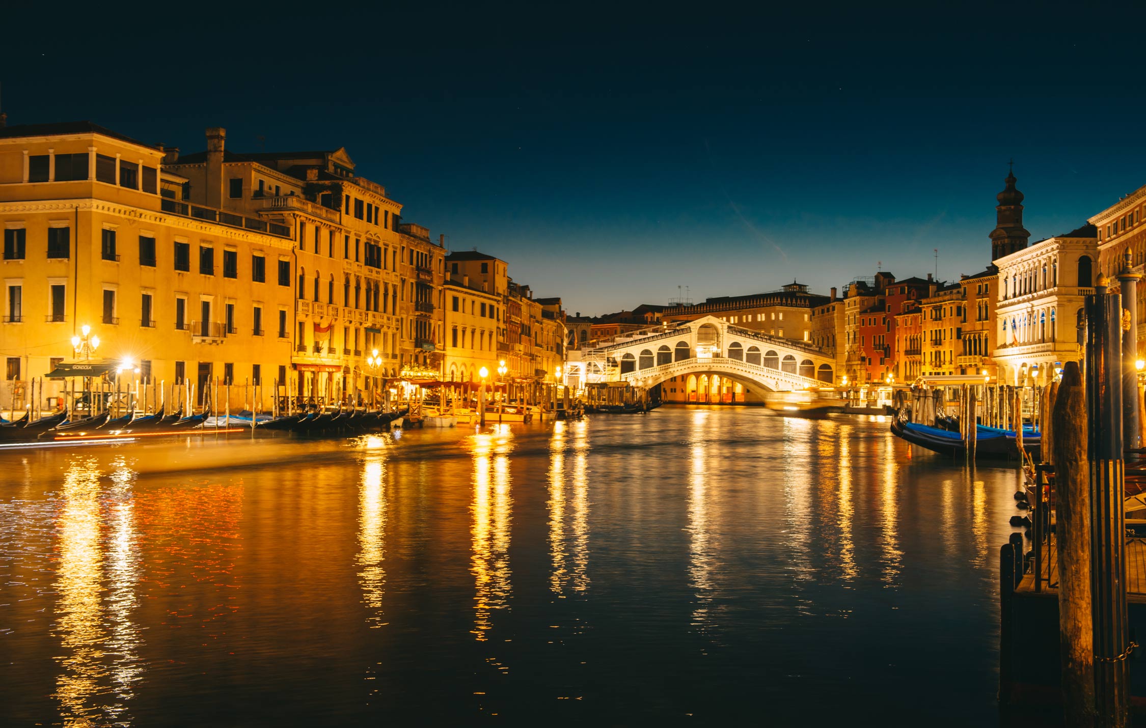 acliviaggi-venezia-venezia-canale-ma