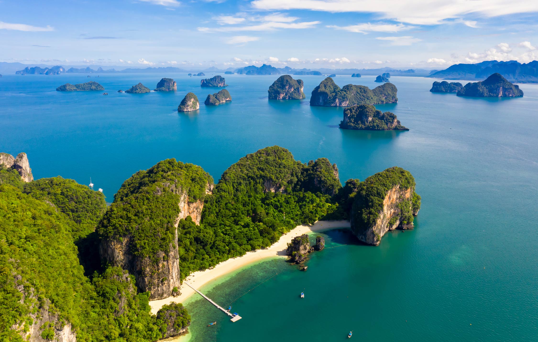 acliviaggi-vietnam-baia-di-Halong-dall'alto-ma