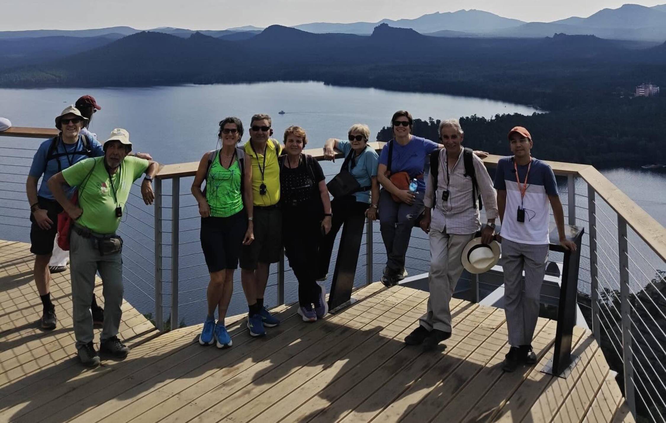 acliviaggi tour di gruppo kazakistan lago av