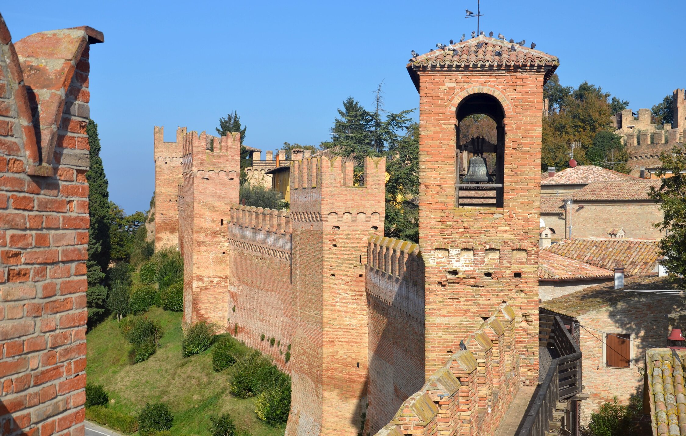 acliviaggi gradara PB
